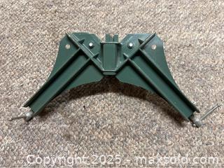 MaxSold Auction: Craftsman Corner Clamp - Point Edward (Ontario, Canada) SELLER MANAGED Estate Sale Online Auction -  Michigan Avenue