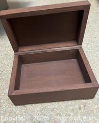 MaxSold Auction: Decor  - Point Edward (Ontario, Canada) SELLER MANAGED Estate Sale Online Auction -  Michigan Avenue