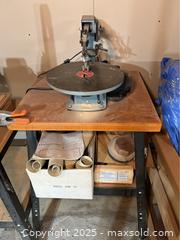 MaxSold Auction: Delta 16” Variable Speed Scroll Saw - Point Edward (Ontario, Canada) SELLER MANAGED Estate Sale Online Auction -  Michigan Avenue