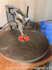 MaxSold Auction: Delta 16” Variable Speed Scroll Saw - Point Edward (Ontario, Canada) SELLER MANAGED Estate Sale Online Auction -  Michigan Avenue