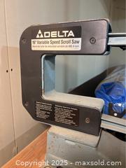 MaxSold Auction: Delta 16” Variable Speed Scroll Saw - Point Edward (Ontario, Canada) SELLER MANAGED Estate Sale Online Auction -  Michigan Avenue