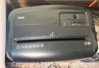 MaxSold Auction: Fellowes Powershred 8MC5 Micro-Cut Paper Shredder - Point Edward (Ontario, Canada) SELLER MANAGED Estate Sale Online Auction -  Michigan Avenue