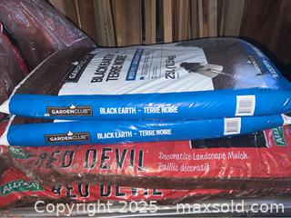 MaxSold Auction: Flat Bed Cart, Black Earth, Mulch - Point Edward (Ontario, Canada) SELLER MANAGED Estate Sale Online Auction -  Michigan Avenue