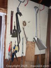 MaxSold Auction: Garden Tools - Point Edward (Ontario, Canada) PARTNER MANAGED Estate Sale Online Auction -  Michigan Avenue