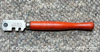 MaxSold Auction: Glass Cutters, Sharpener - Point Edward (Ontario, Canada) PARTNER MANAGED Estate Sale Online Auction -  Michigan Avenue