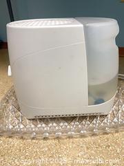 MaxSold Auction: Honeywell Cool Mist Humidifier, model HEV320. - Point Edward (Ontario, Canada) PARTNER MANAGED Estate Sale Online Auction -  Michigan Avenue