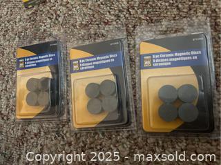 MaxSold Auction: Magnets - Point Edward (Ontario, Canada) SELLER MANAGED Estate Sale Online Auction -  Michigan Avenue