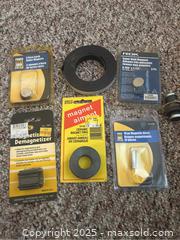 MaxSold Auction: Magnets - Point Edward (Ontario, Canada) SELLER MANAGED Estate Sale Online Auction -  Michigan Avenue