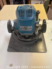 MaxSold Auction: Makita Router - Point Edward (Ontario, Canada) SELLER MANAGED Estate Sale Online Auction -  Michigan Avenue