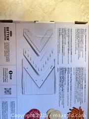 MaxSold Auction: OXO Good Grips V-Blade Mandoline Slicer - Point Edward (Ontario, Canada) PARTNER MANAGED Estate Sale Online Auction -  Michigan Avenue