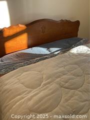 MaxSold Auction: Queen Bed - Point Edward (Ontario, Canada) PARTNER MANAGED Estate Sale Online Auction -  Michigan Avenue