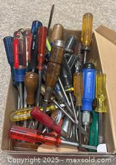 MaxSold Auction: Screw Drivers - Point Edward (Ontario, Canada) PARTNER MANAGED Estate Sale Online Auction -  Michigan Avenue