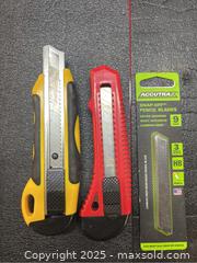 MaxSold Auction: Utility Knives, Rope , Blades - Point Edward (Ontario, Canada) PARTNER MANAGED Estate Sale Online Auction -  Michigan Avenue