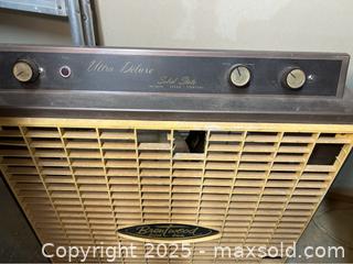 MaxSold Auction: Vintage Brentwood Floor Fan - Point Edward (Ontario, Canada) PARTNER MANAGED Estate Sale Online Auction -  Michigan Avenue