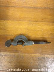 MaxSold Auction: Vintage C-Clamp, Vices, Clamps - Point Edward (Ontario, Canada) PARTNER MANAGED Estate Sale Online Auction -  Michigan Avenue