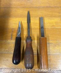 MaxSold Auction: Woodworking Carving Tools - Point Edward (Ontario, Canada) SELLER MANAGED Estate Sale Online Auction -  Michigan Avenue