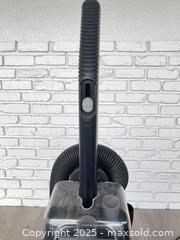 MaxSold Auction: Hoover embedded dirt finder, 12 amp motor green beans, clean vacuum cleaner - Cocoa (Florida, USA) SELLER MANAGED Estate Sale Online Auction - Broadcast Court