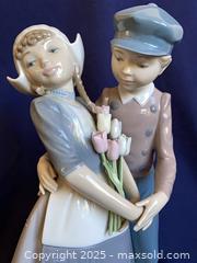 MaxSold Auction: Rare Lladro Dutch Couple with Tulips #5124 - Oak Park (California, USA) PARTNER MANAGED Estate Sale Online Auction - Pesto Way