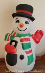 MaxSold Auction: Snowman Blowmold  - Belleville (Ontario, Canada) SELLER MANAGED Reseller Online Auction - Dundas Street East