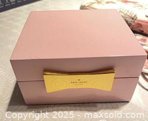 MaxSold Auction: Kate Spade pink trinket jewellery box w gold bow; Maggi B travel cosmetics organizer  - North York (Ontario, Canada) SELLER MANAGED Downsizing Online Auction - Country Lane