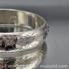 MaxSold Auction: 925 Sterling Silver Engraved Hinged Bangle Bracelet - Hatboro (Pennsylvania, USA) PARTNER MANAGED Estate Sale Online Auction -  Jacksonville Road