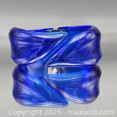 MaxSold Auction: Cobalt Blue Translucent Lucite Hinged Cuff Bracelet - Hatboro (Pennsylvania, USA) PARTNER MANAGED Estate Sale Online Auction -  Jacksonville Road