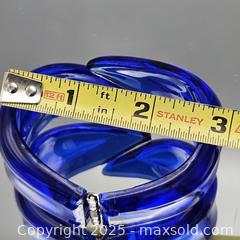 MaxSold Auction: Cobalt Blue Translucent Lucite Hinged Cuff Bracelet - Hatboro (Pennsylvania, USA) PARTNER MANAGED Estate Sale Online Auction -  Jacksonville Road