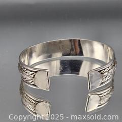 MaxSold Auction: Sterling Silver Open Cuff Bracelet with Braided Rope Inlay - Hatboro (Pennsylvania, USA) PARTNER MANAGED Estate Sale Online Auction -  Jacksonville Road