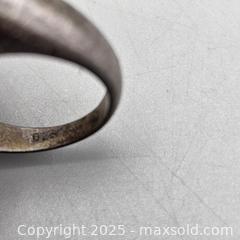 MaxSold Auction: Sterling Silver Two-Stone Ring with Black Onyx, Size 4.5 - Hatboro (Pennsylvania, USA) PARTNER MANAGED Estate Sale Online Auction -  Jacksonville Road