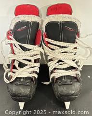 MaxSold Auction: Bauer Vapor X250 Ice Hockey Skates Used  - Newmarket (Ontario, Canada) PARTNER MANAGED Reseller Online Auction - Walter Avenue