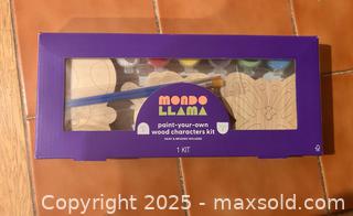 MaxSold Auction: Color your own hand bag and Paint your own wood character kit - Easton (Pennsylvania, USA) SELLER MANAGED Downsizing Online Auction - South 12th Street