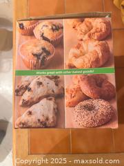 MaxSold Auction: Prepworks prokeeper bread box - Easton (Pennsylvania, USA) SELLER MANAGED Downsizing Online Auction - South 12th Street