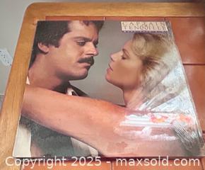 MaxSold Auction: Records (4) - Captain &#38; Tennille; Melissa Manchester  - Easton (Pennsylvania, USA) SELLER MANAGED Downsizing Online Auction - South 12th Street