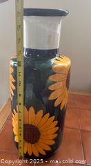 MaxSold Auction: sunflower vase  - Easton (Pennsylvania, USA) SELLER MANAGED Downsizing Online Auction - South 12th Street