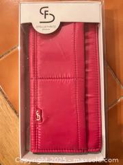 MaxSold Auction: Touch Purse with Hot pink Stella &#38; Fritz Wallet - Easton (Pennsylvania, USA) SELLER MANAGED Downsizing Online Auction - South 12th Street