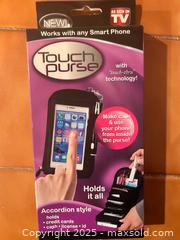 MaxSold Auction: Touch Purse with white Stella &#38; Fritz Wallet - Easton (Pennsylvania, USA) SELLER MANAGED Downsizing Online Auction - South 12th Street