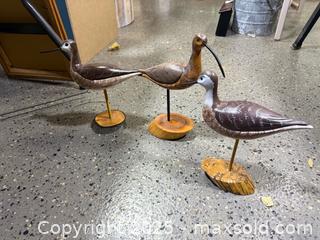 MaxSold Auction: A set of 3 American Folk Art shorebird decoys - Windsor (Ontario, Canada) PARTNER MANAGED Downsizing Online Auction - Ashland Drive