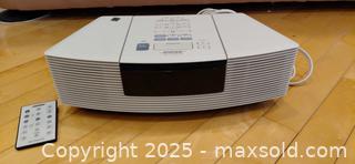 MaxSold Auction: Bose Wave Radio / Wave Radio CD White AM/FM CD Player - Windsor (Ontario, Canada) PARTNER MANAGED Downsizing Online Auction - Ashland Drive