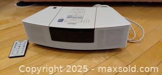 MaxSold Auction: Bose Wave Radio / Wave Radio CD White AM/FM CD Player - Windsor (Ontario, Canada) PARTNER MANAGED Downsizing Online Auction - Ashland Drive