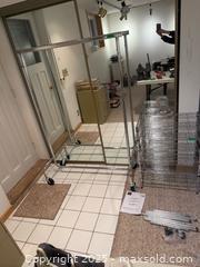 MaxSold Auction: Chrome 5-Shelf Wire Shelving Unit &#38; clothing Rack (Modular Rack Kit) - Windsor (Ontario, Canada) PARTNER MANAGED Downsizing Online Auction - Ashland Drive