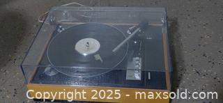 MaxSold Auction: ELAC Miracord 50 H II Vintage Belt-Drive Turntable - Windsor (Ontario, Canada) PARTNER MANAGED Downsizing Online Auction - Ashland Drive