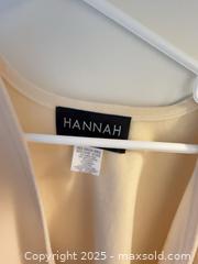 MaxSold Auction: HANNAH Cream/Ivory Open-Front Cape Poncho, One Size - Windsor (Ontario, Canada) PARTNER MANAGED Downsizing Online Auction - Ashland Drive