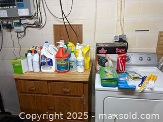 MaxSold Auction: Lot: Cleaning Supplies &#38; Small Appliances (Bissell, Proctor-Silex) - Windsor (Ontario, Canada) PARTNER MANAGED Downsizing Online Auction - Ashland Drive
