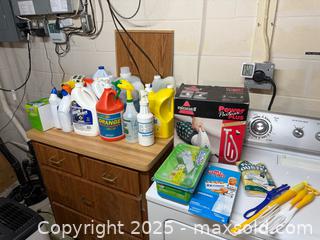 MaxSold Auction: Lot: Cleaning Supplies &#38; Small Appliances (Bissell, Proctor-Silex) - Windsor (Ontario, Canada) PARTNER MANAGED Downsizing Online Auction - Ashland Drive
