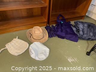 MaxSold Auction: Lot of Mixed Clothing &#38; Accessories (Columbia + Ripzone) - Windsor (Ontario, Canada) PARTNER MANAGED Downsizing Online Auction - Ashland Drive