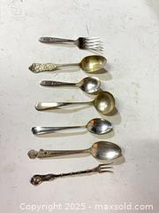 MaxSold Auction: Mixed flatware lot, 7 pieces - Windsor (Ontario, Canada) PARTNER MANAGED Downsizing Online Auction - Ashland Drive
