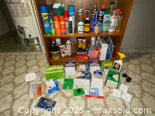 MaxSold Auction: Mixed Household and Maintenance Supply Lot — Bulbs, Sprays, Pest Control - Windsor (Ontario, Canada) PARTNER MANAGED Downsizing Online Auction - Ashland Drive