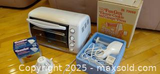MaxSold Auction: Oster Countertop Toaster Oven, Toast/Broil/Bake - Windsor (Ontario, Canada) PARTNER MANAGED Downsizing Online Auction - Ashland Drive