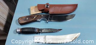 MaxSold Auction: Pair of Assorted Fixed Blade Cutters with Sheaths - Windsor (Ontario, Canada) PARTNER MANAGED Downsizing Online Auction - Ashland Drive