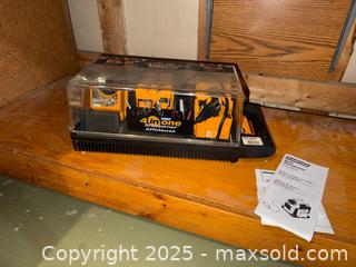 MaxSold Auction: Plasplugs 4-in-One Electric Sharpener DSF425SM - Windsor (Ontario, Canada) PARTNER MANAGED Downsizing Online Auction - Ashland Drive